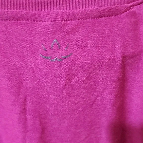 Beyond Yoga Shirt Size Small Hot Pink - Picture 6 of 8